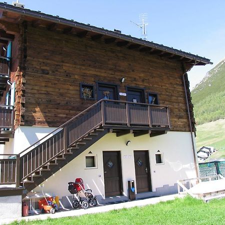 Art Apartments Casa Napell Livigno Exterior foto