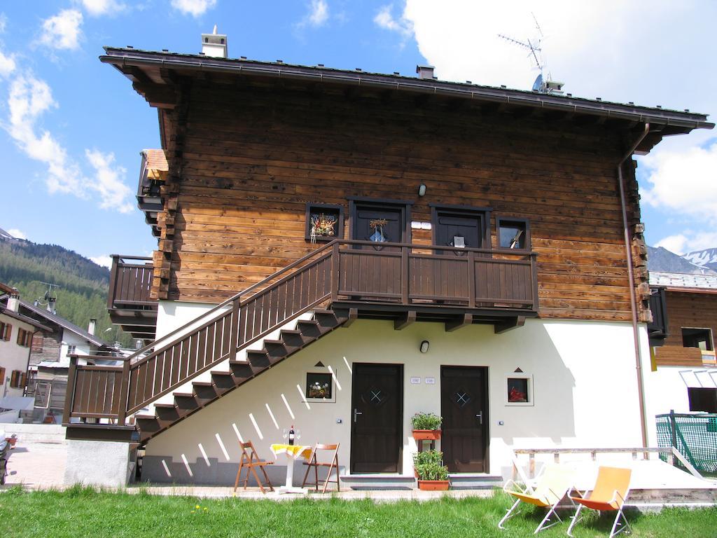 Art Apartments Casa Napell Livigno Exterior foto