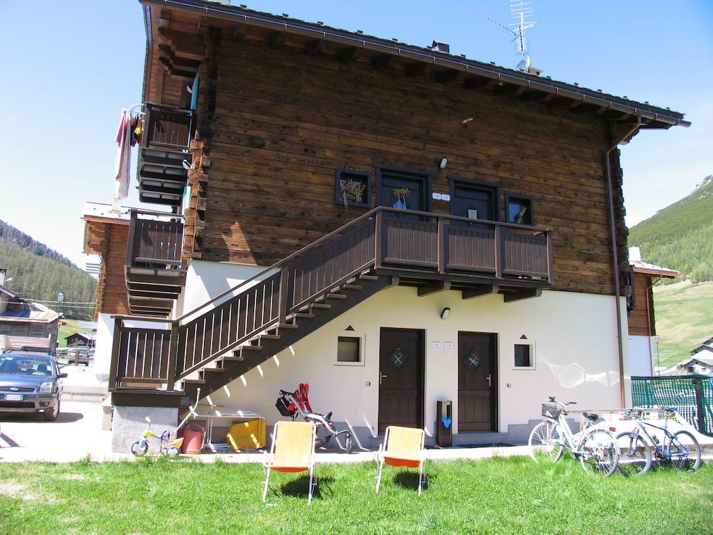 Art Apartments Casa Napell Livigno Exterior foto