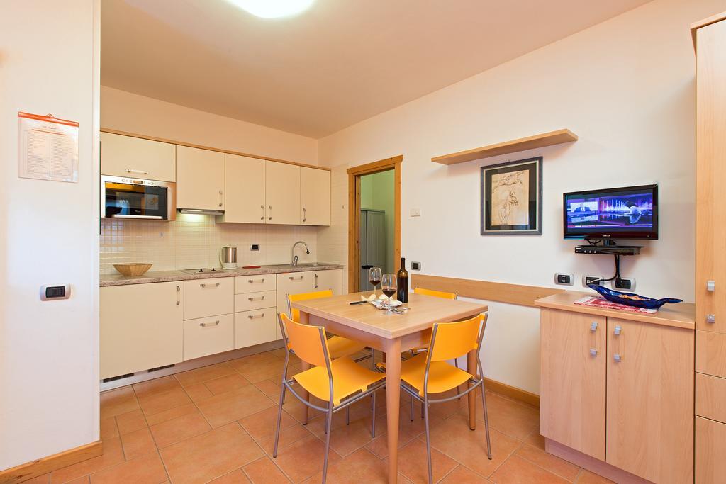 Art Apartments Casa Napell Livigno Exterior foto